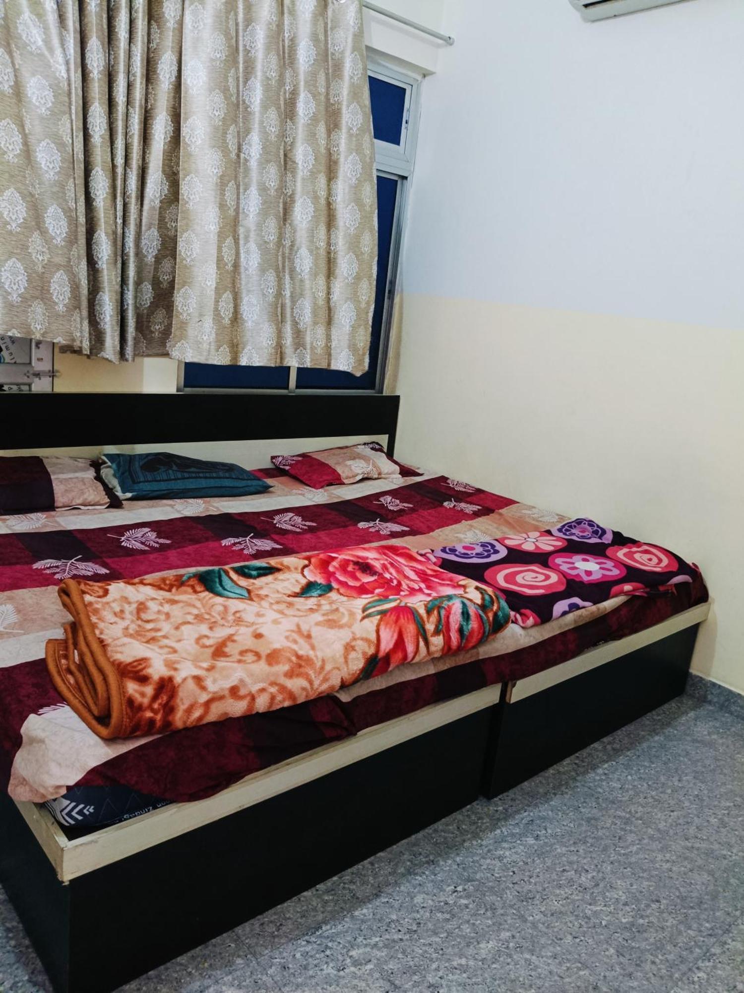 Jai Hanuman Guest House Palsana  Exterior foto