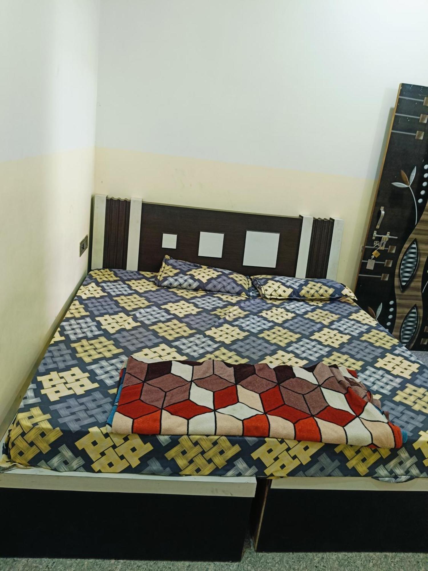 Jai Hanuman Guest House Palsana  Exterior foto